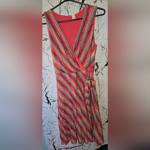 Dress - Picture 2 of 7